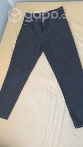 Mom jean Perfecto estado Talla 38