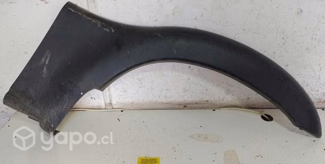Moldura Tapabarro Delantera Derecha Mahindra