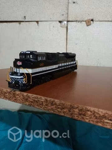 Locomotora eléctrica bachmann nueva
