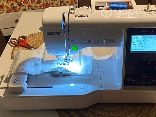 Máquina bordadora y costuras brother innovs 1750 D