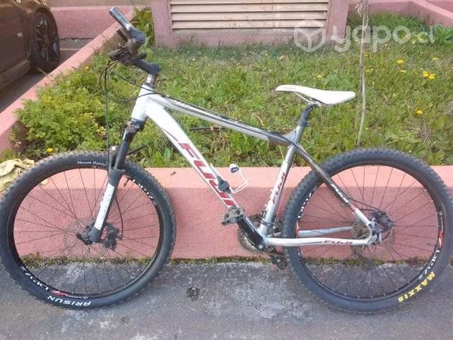 Bicicleta FUJI aro 26