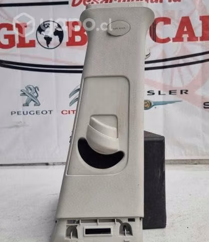 Tapiz cubre pilar central superior der CHANGAN UNI