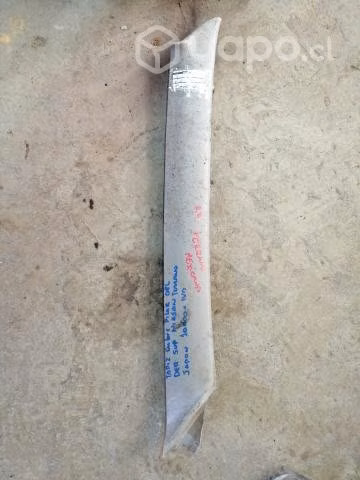 Tapiz cubre pilar del der sup Nissan Terrano Japon