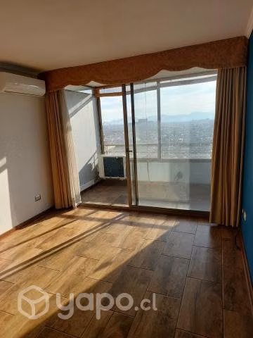 Renovado y amplio departamento.