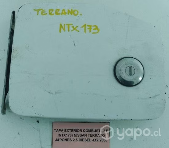 Tapa Exterior Comb (173) Nissan Terrano 2008 Jp