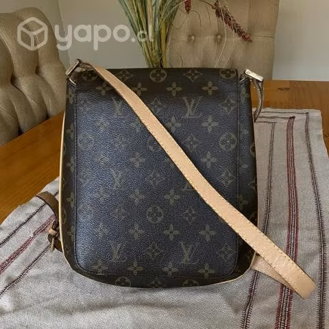 Crossbody LV