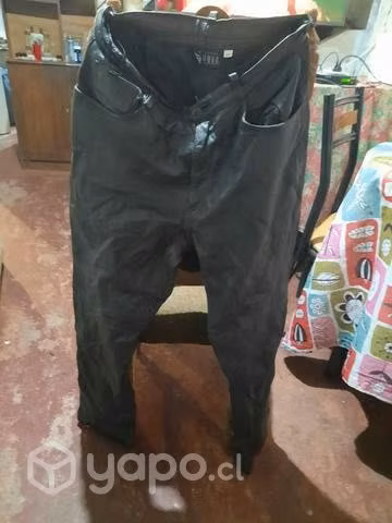 Pantalones de cuero