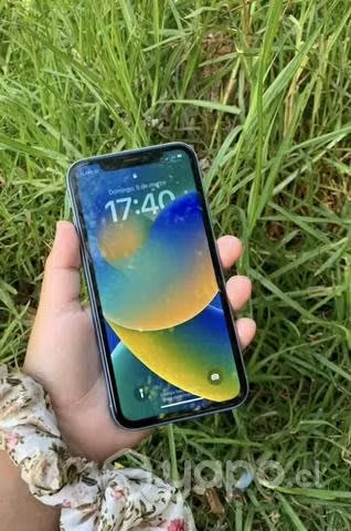 IPhone XR celeste - Imagen 2
