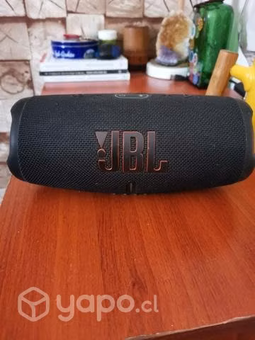 parlante jbl