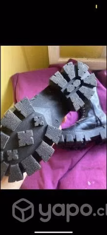 Botines de cuero nacional