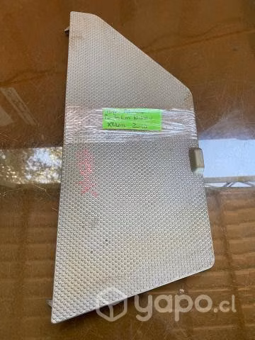 Tapa derecha maletero Nissan Xtrail 2010
