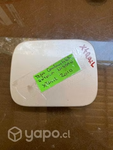 Tapa combustible exterior Nissan Xtrail 2010