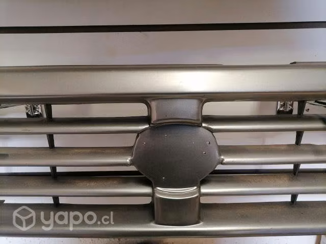 Mascara Toyota hilux 93 al 1997 - Imagen 3