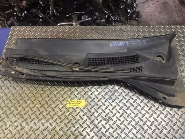 Rejilla cubre torpedo izquierda Nissan Xtrail T30