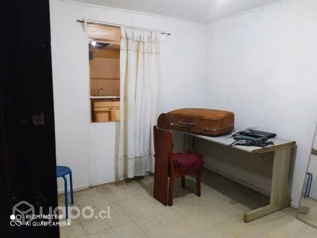 Casa que cuenta con una fábrica de pan y sala - Imagen 3