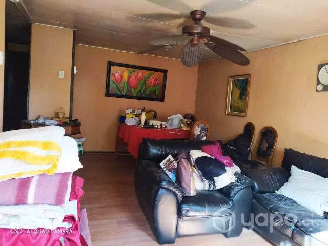 Casa que cuenta con una fábrica de pan y sala - Imagen 2