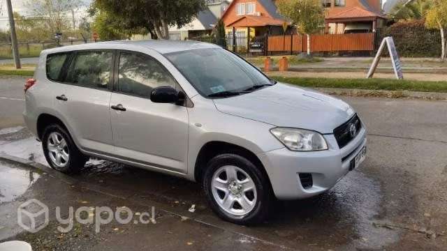 Vendo suv toyota rav4 año 2010 - Imagen 4