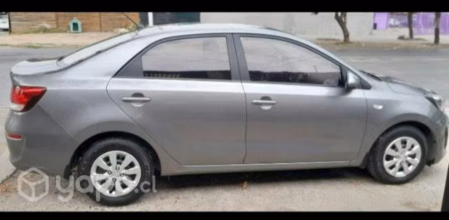 Kia soluto impecable