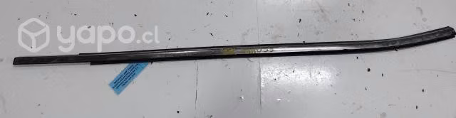 Moldura Lame Vidrio Pta del der (NNH053) NP300 2.3