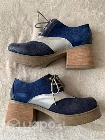 Mocasines de cuero azul nuevos