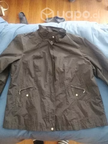 Chaqueta negra