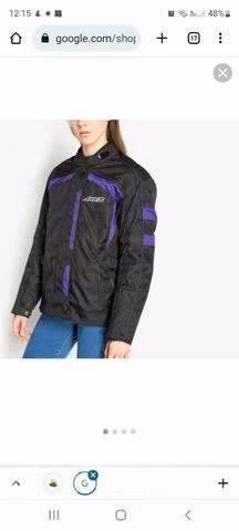 Chaqueta y casco