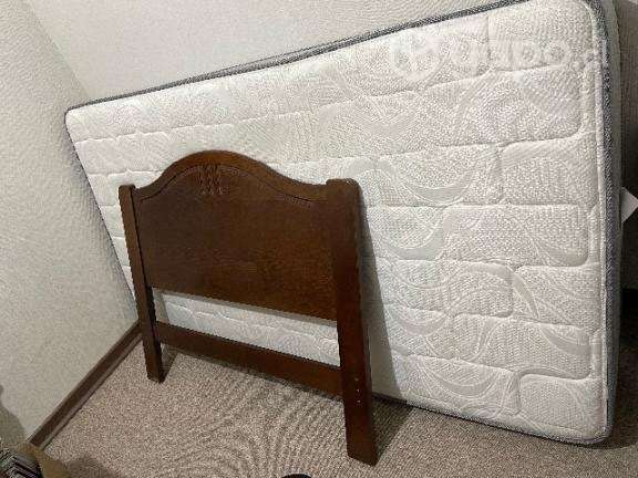 Cama y colchon 1.5 - Imagen 2
