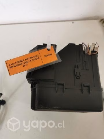 Caja Fusible Motor (297) Mitsubishi L