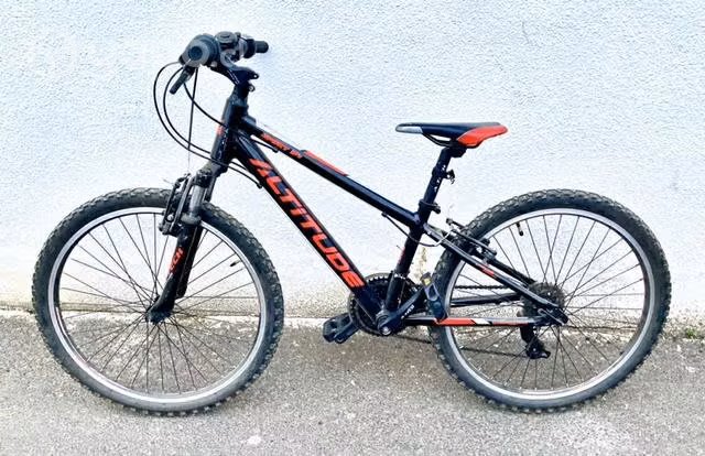 Bicicleta Mountain Bike Altitude aro 24 negro/rojo