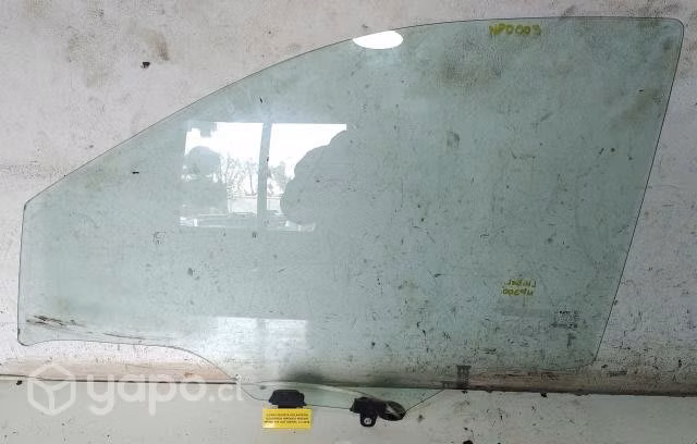 Vidrio Puerta Delantera Izquierda Nissan NP300