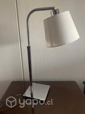 Lámpara diseño de mesa, escritorio o velador.