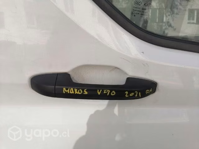 Puerta delantera RH Maxu V90 año 2021