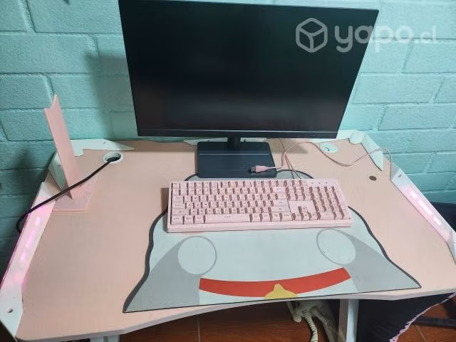 Escritorio rosado Gamer