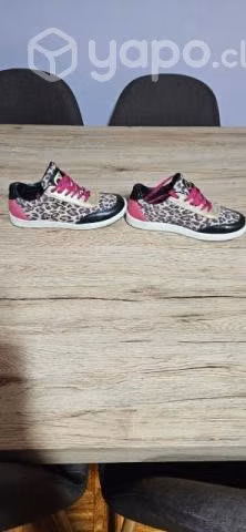 Zapatillas exclusivas - Imagen 3
