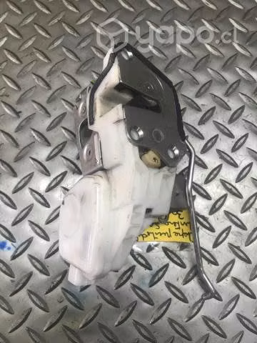 Chapa puerta del der Mitsubishi Montero Sport 1998