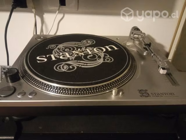 Vinilo. CD y torna mesa