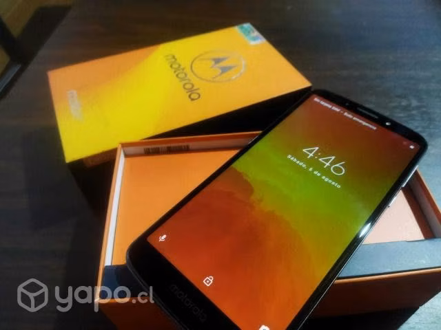 Moto E5 con memoria expandible a 128