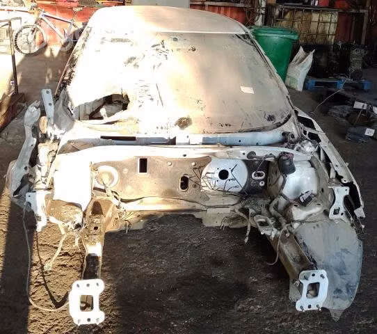 Techo, Pilares, Cola MG 3 STD 1.5 Mecan 2015 - Imagen 6