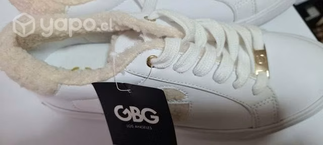 Zapatillas blancas