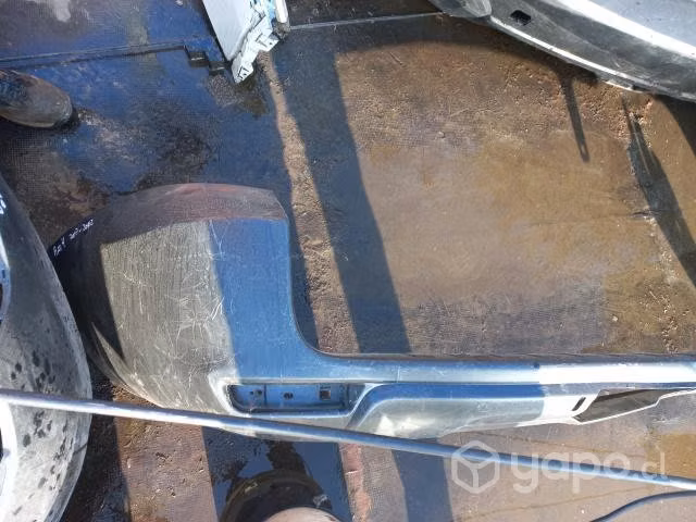 Parachoque trasero Toyota Rav NUEVO ORI - Imagen 3
