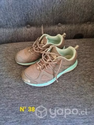 Zapatillas y bototos