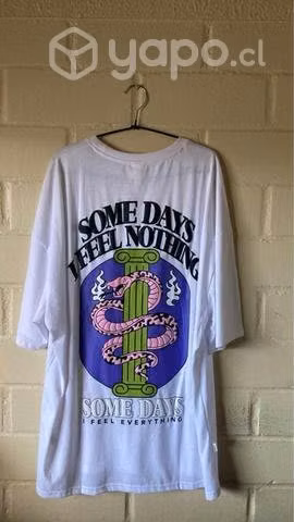 Poleras polerones