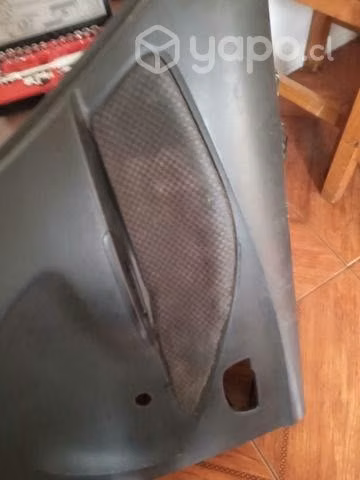 Tapiz puerta Yaris sedan 2010