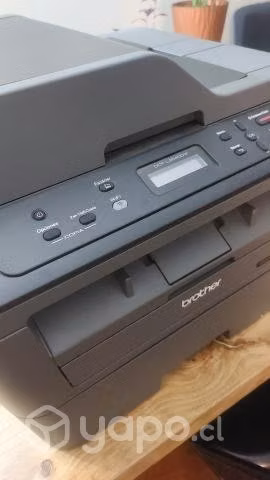 Impresora láser multifuncional Brother