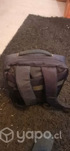 Mochila head