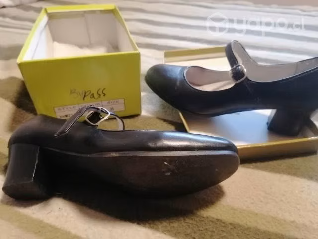 Vestidos huasa talla 10 y 12 mas zapatos