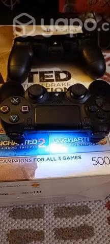 PS4 - Play Station 4