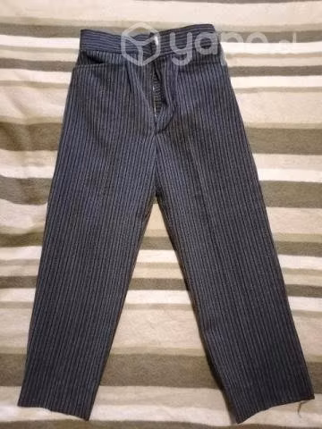 Vestimenta original de huaso, talla 8 a 10