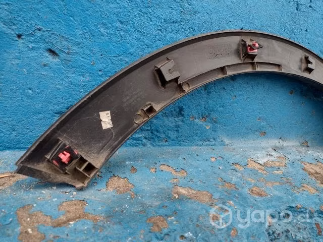 Moldura trasera der Kia Sportage 2011-2014 - Imagen 5