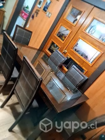 Comedor madera y vidrio 6 sillas perfecto estado